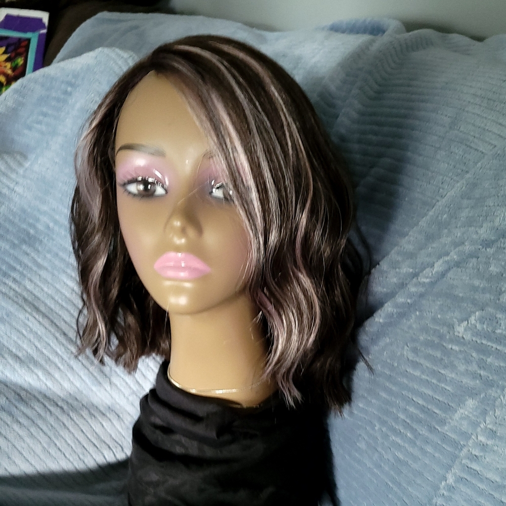 Gorgeous Wig!!! Browm With Light Pink And Blonde Highlights - Picture 8 of 14